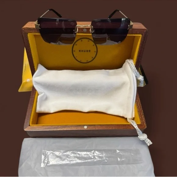 RHUDE New Money Black Gold Full Inclusion Sunglasses, NWT in  display picture 3